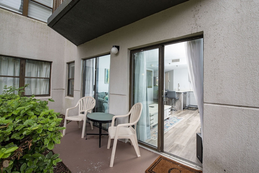 The Enclave Hotel and Suites - photo 62