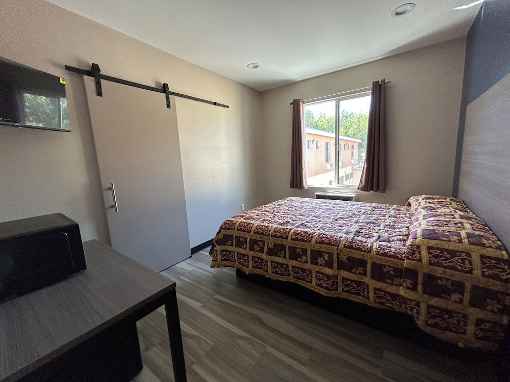 Star Inn Hotel - photo 8