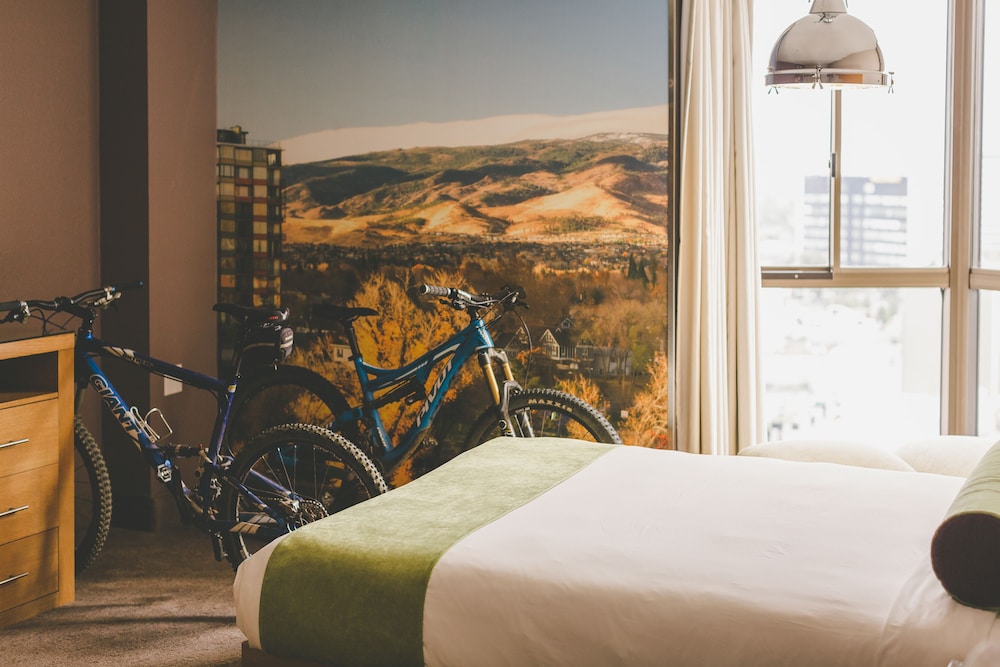 Whitney Peak Hotel Reno Tapestry Collection by Hilton - photo 17
