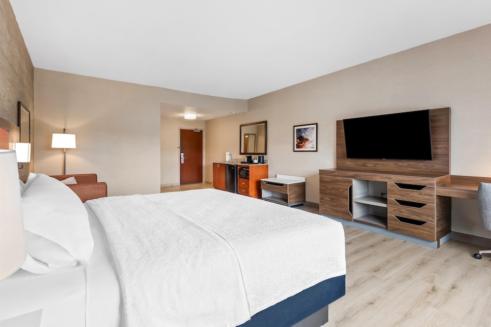 Hampton Inn & Suites Grove City - photo 23