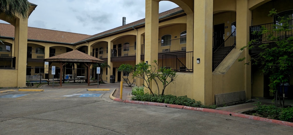 Texas Inn and Suites RGV - photo 73