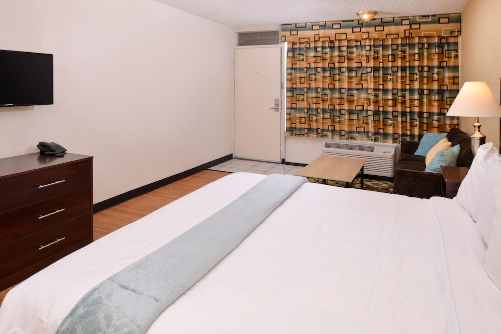 Red Carpet Inn Battleboro - photo 18