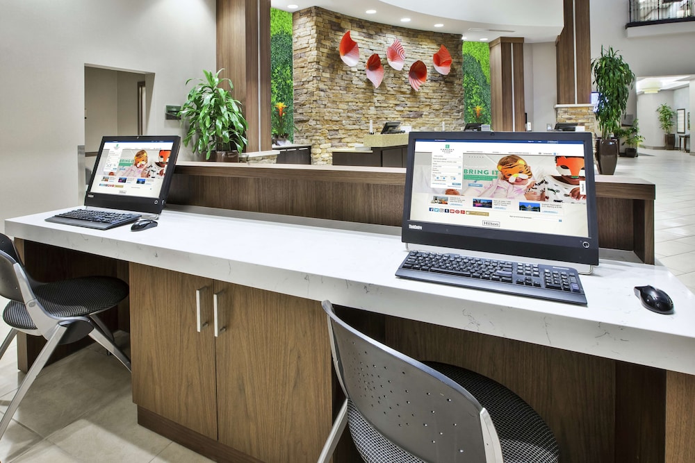 Embassy Suites Columbus Airport - photo 39