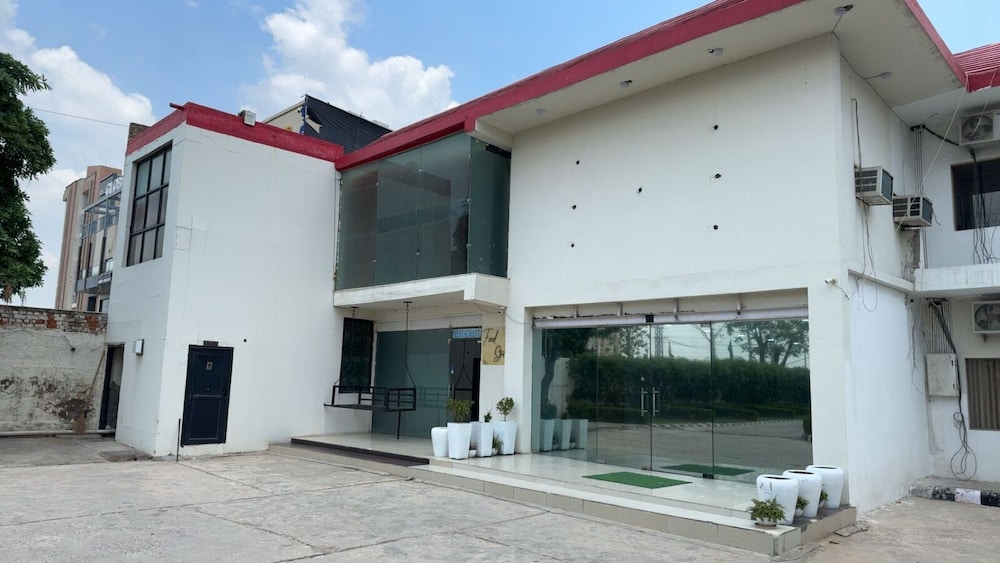 The Aana Hotel Sohna Gurgaon in Sohna, India