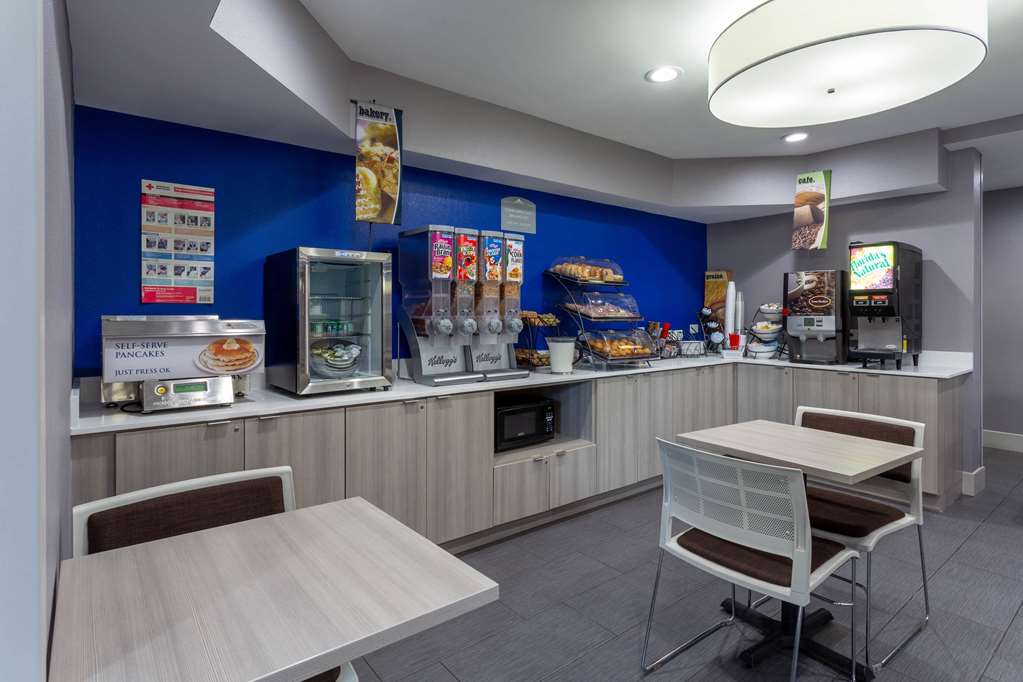 Microtel Inn & Suites by Wyndham Bethel Danbury - photo 15