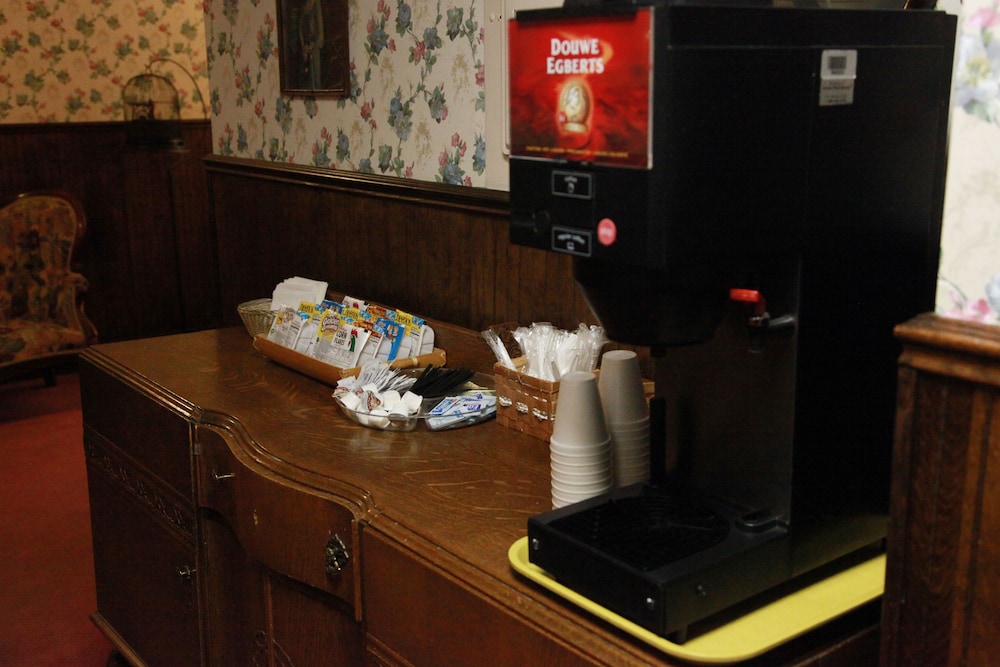 The Winter Inn - photo 31