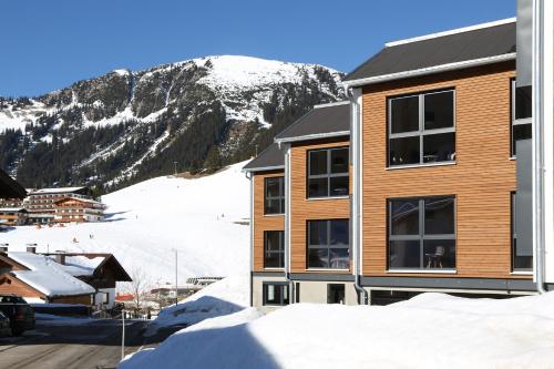 LEHNER Panorama Alpensuiten — 4-Star Luxury Hotel in Berwang, Austria