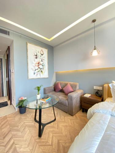 Elegant Apartment In Gurgaon