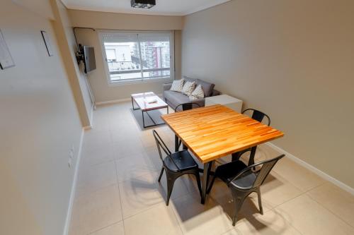 Check and Home Entre Ríos 4 Huéspedes a estrenar a 100 mts Plaza Colón y Casino in Mar Del Plata, Argentina