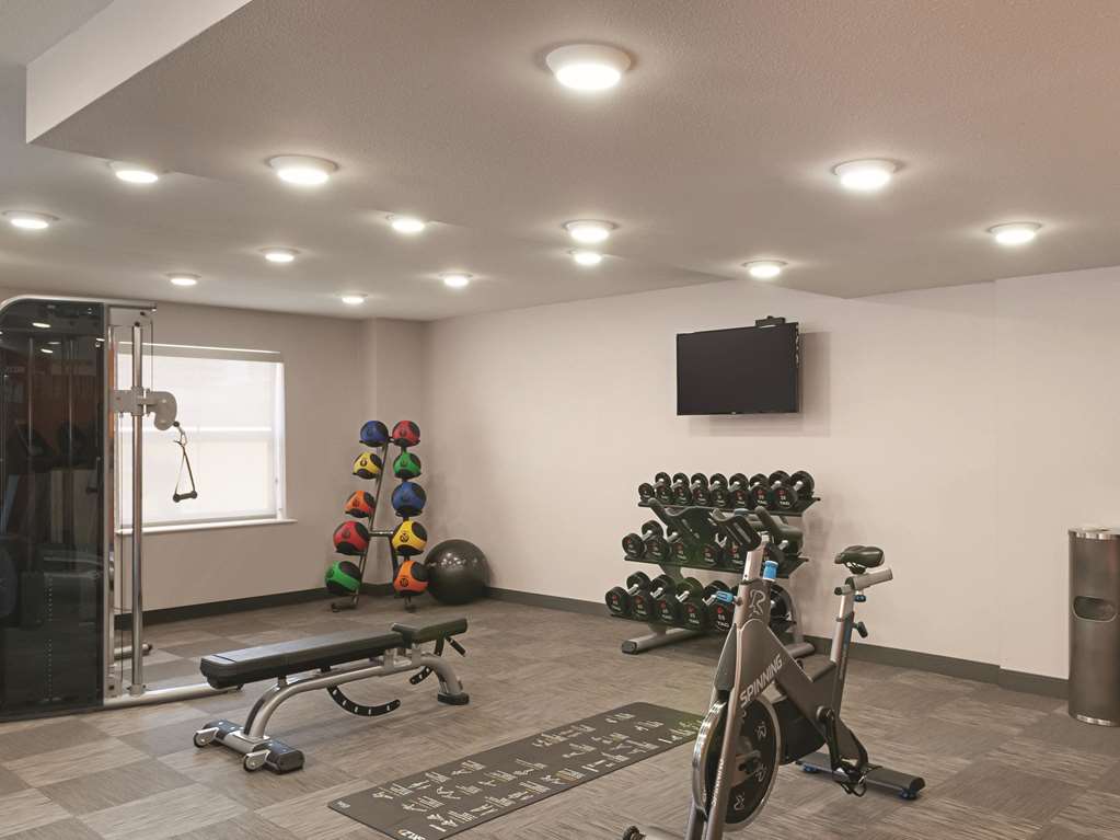 La Quinta Inn & Suites by Wyndham New Orleans Downtown - photo 15