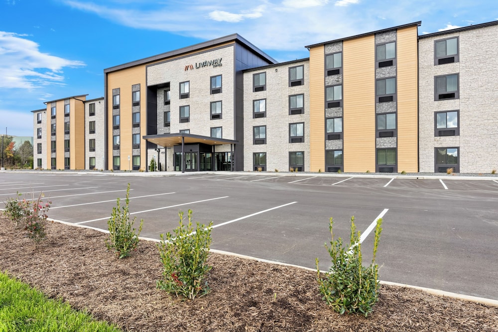 LivAway Suites Nashville Smyrna - photo 25