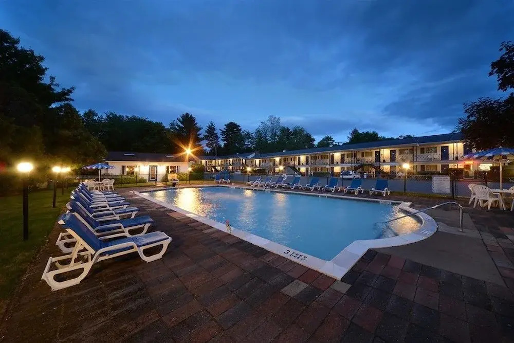 Saratoga Turf and Spa - photo 5