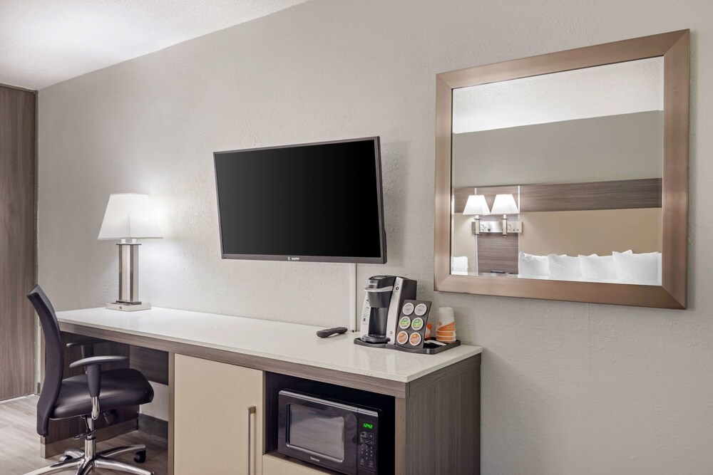 Travelodge Cartersville - photo 6