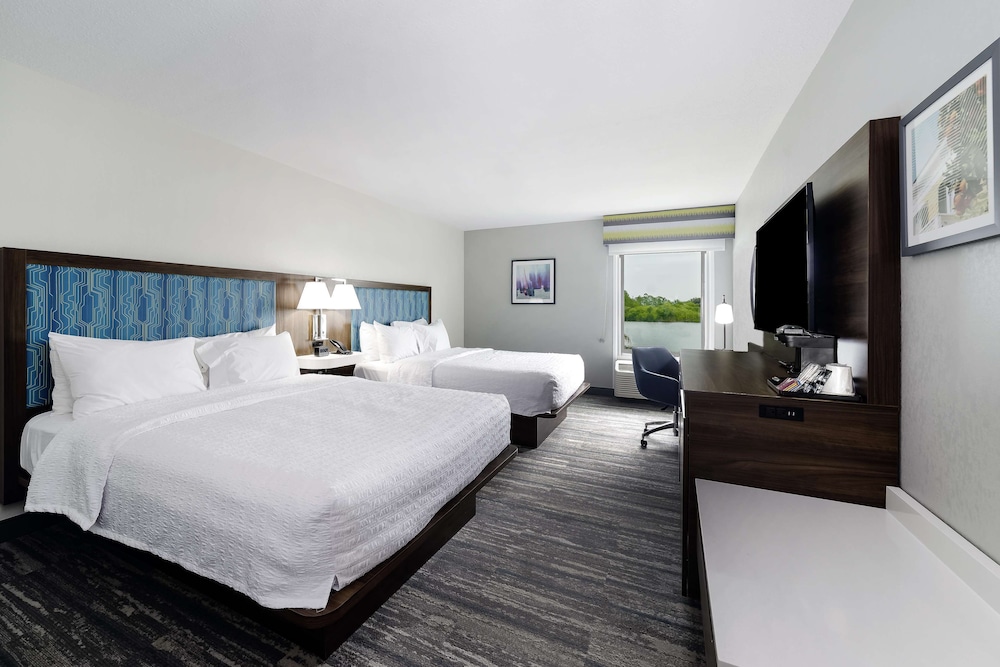 Hampton Inn Port Charlotte - photo 8