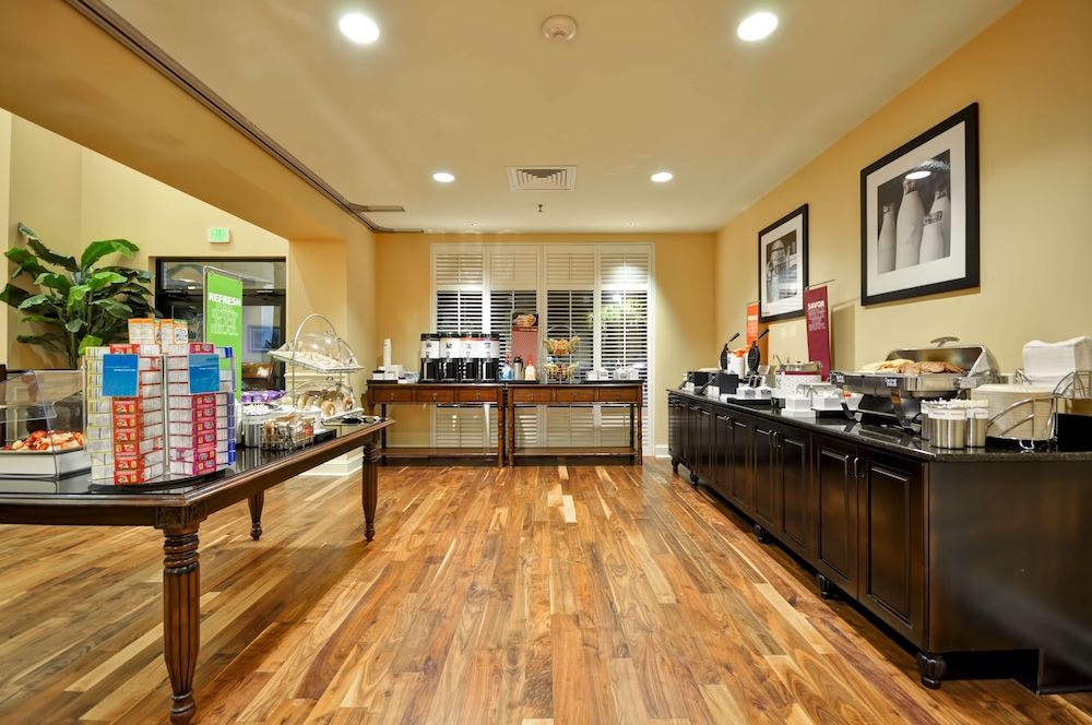 Hampton Inn & Suites North Charleston University Blvd - photo 29