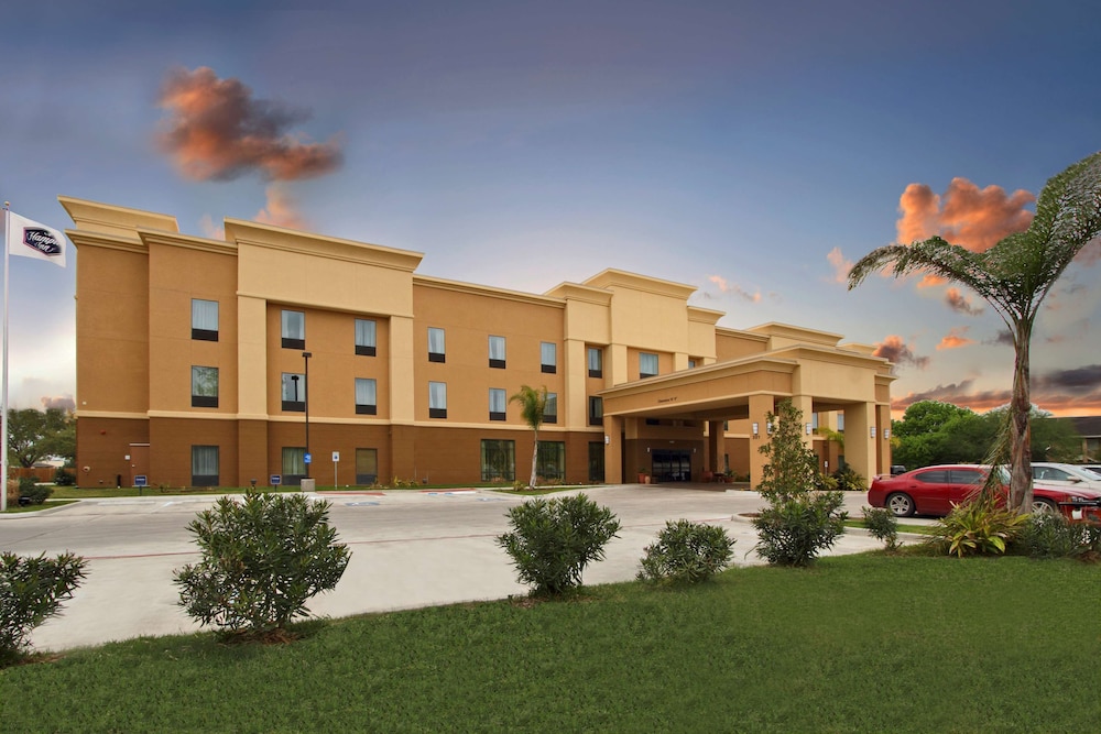 Hampton Inn Beeville - featured photo