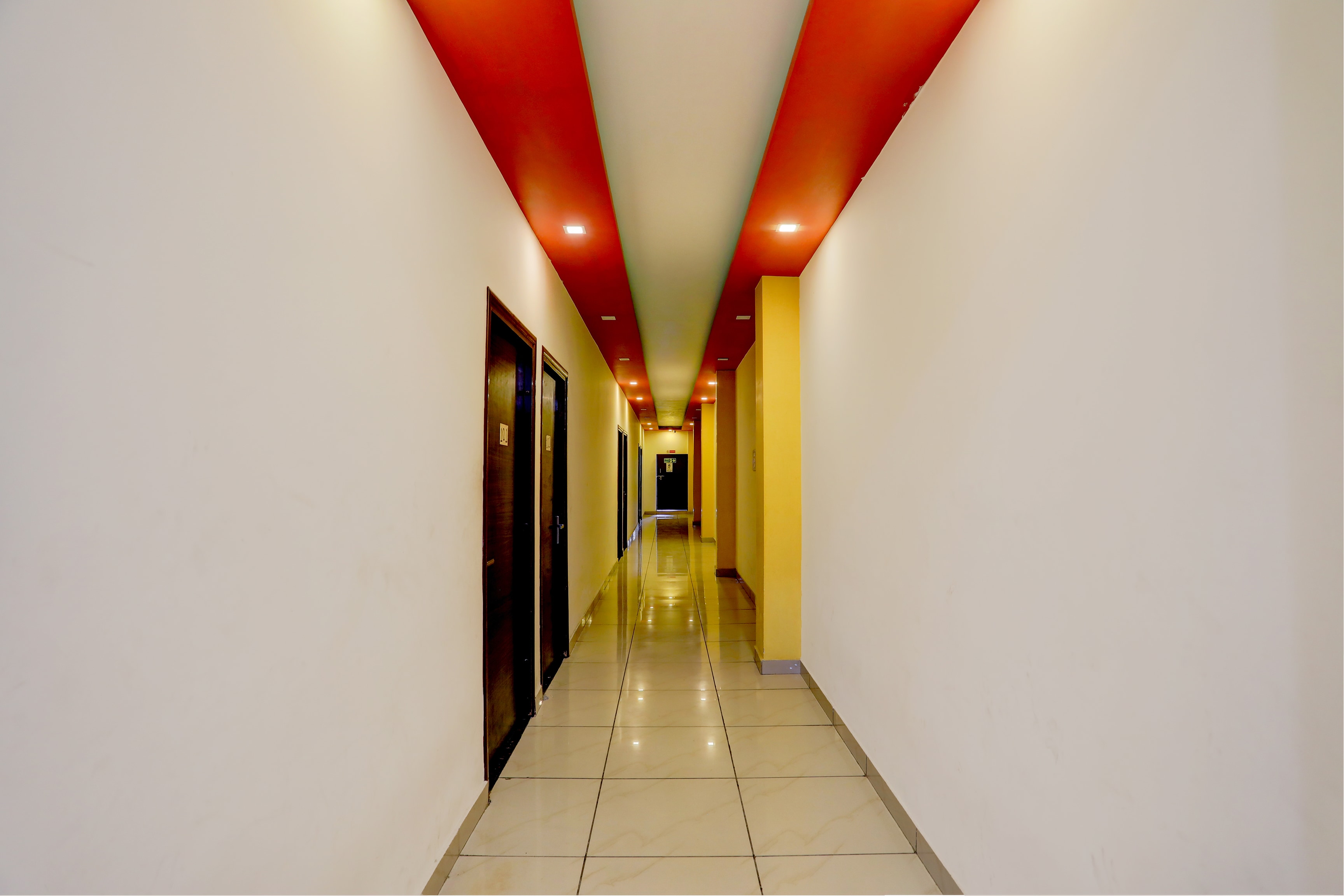 Hotel O Elibrista — Meerut