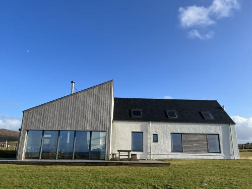 Clachan Lodge — 4-Star Luxury Hotel in Isle Of North Uist, United Kingdom