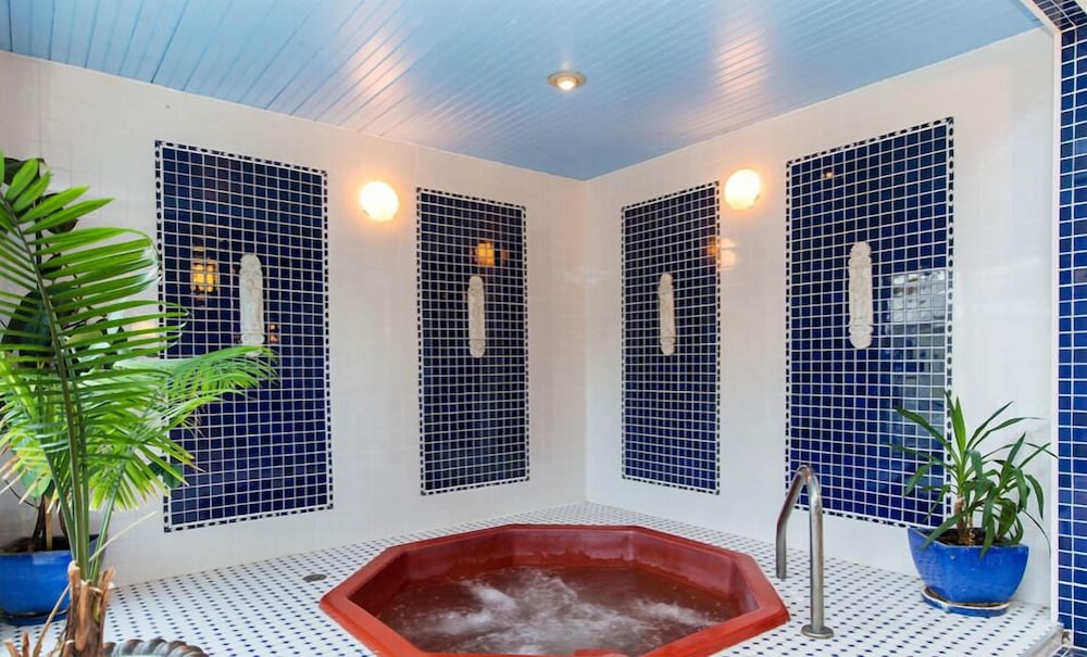 The Copperhood Retreat & Spa - photo 22