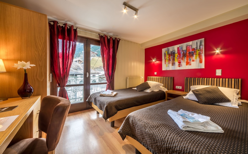 Hotel Rhodos Morzine in Morzine, France