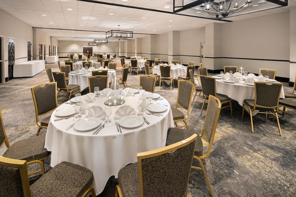 Embassy Suites by Hilton Dallas Park Central Area - photo 49