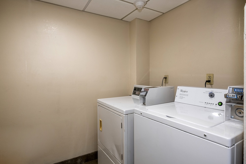 Red Roof Inn Carlisle - photo 2