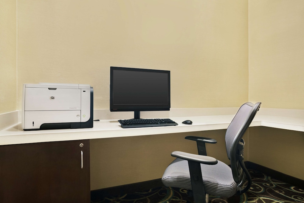 Hampton Inn Shawnee - photo 31