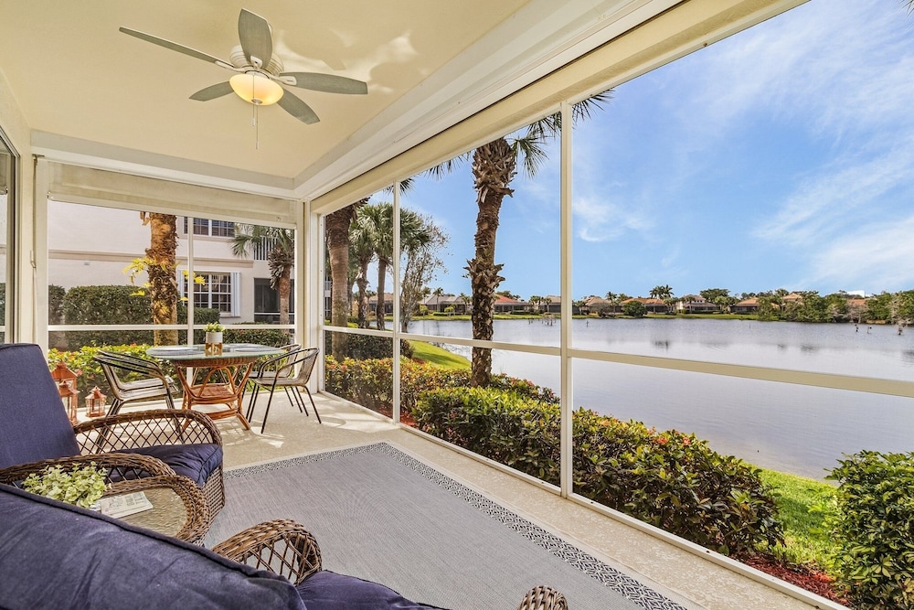 Crown Colony #101 16146 Mt Abbey Way 15 off through Sept 24' condo — 4-Star Luxury Hotel in Fort Myers, United States