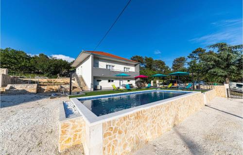 Amazing Home In Prgomet With Wifi — 4-Star Luxury Hotel in Labin, Croatia