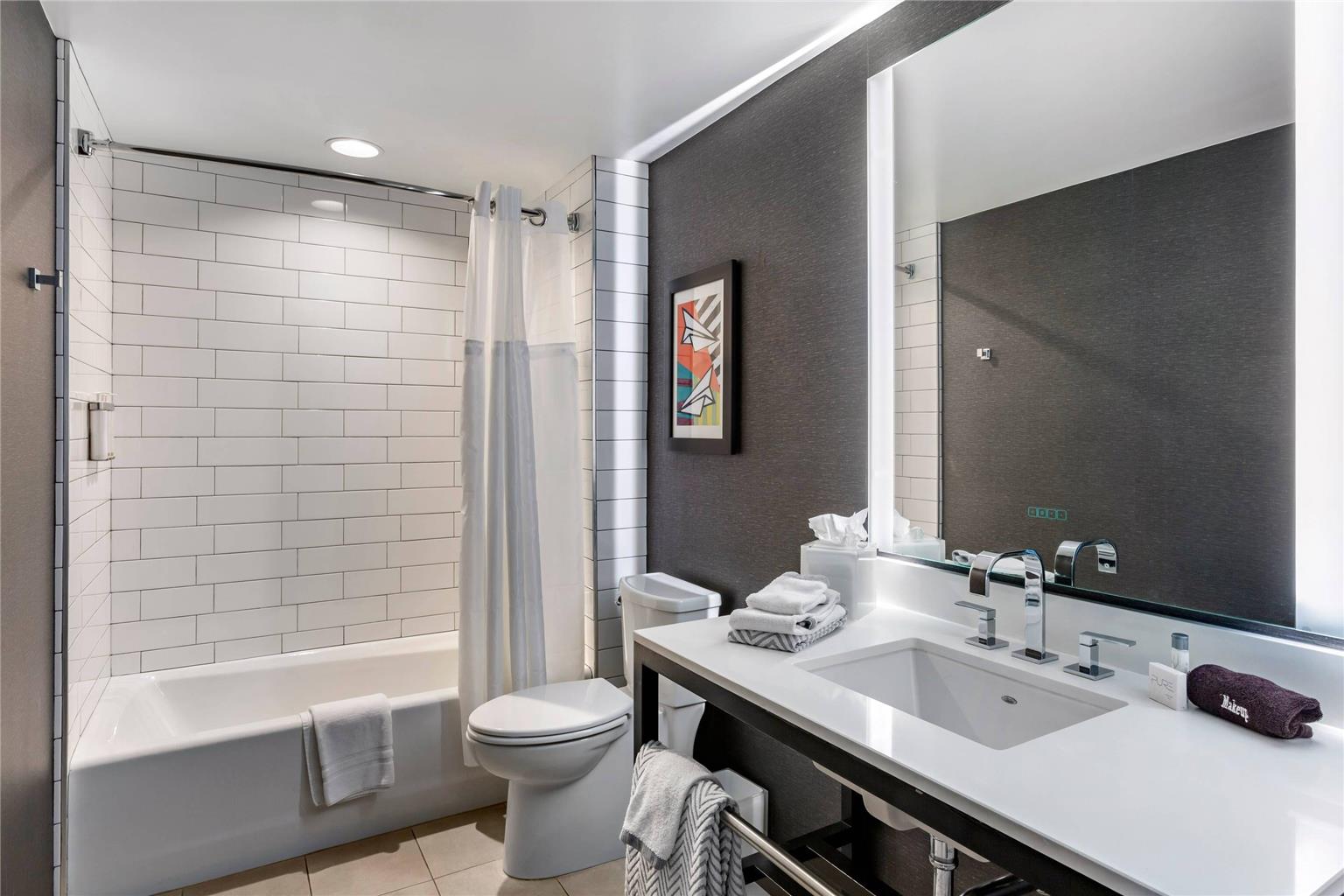 Cambria Hotel LAX - photo 18