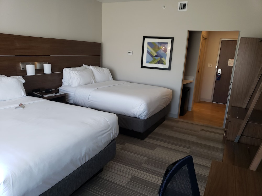 Holiday Inn Express & Suites Brigham City North Utah by IHG - photo 9