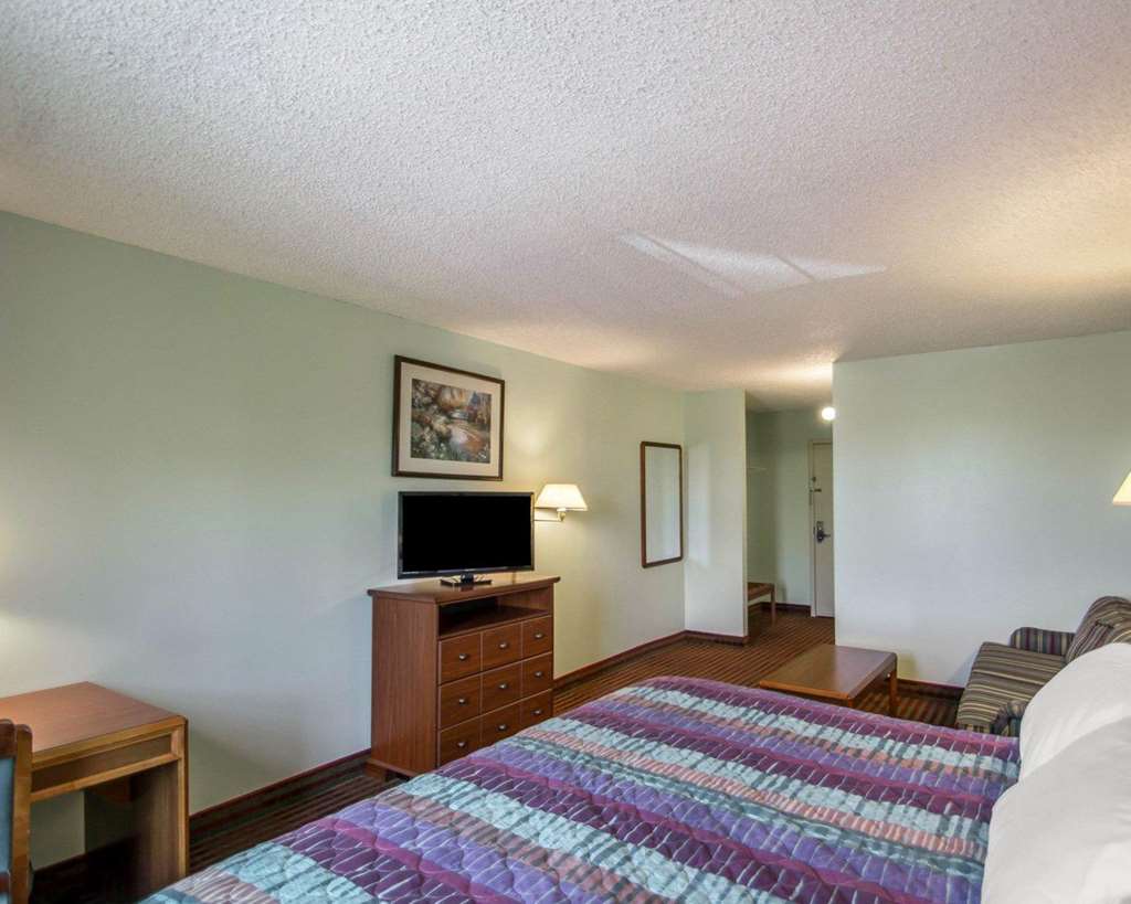 Rodeway Inn Lakeville Finger Lakes Area - photo 6