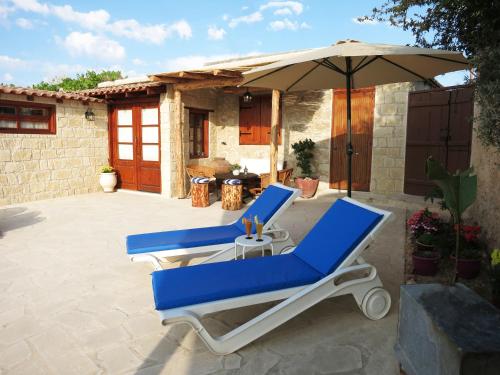 Simona Stone House