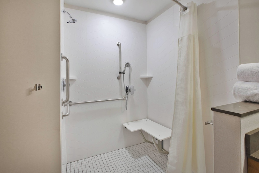 Fairfield Inn & Suites by Marriott Flint Grand Blanc - photo 14