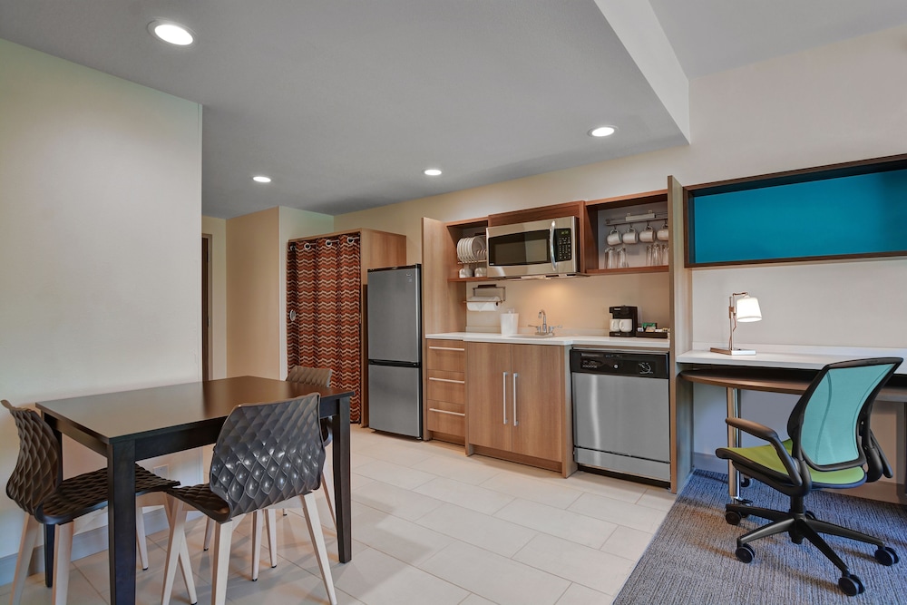 Home2 Suites by Hilton Gulf Breeze Pensacola Area - photo 30