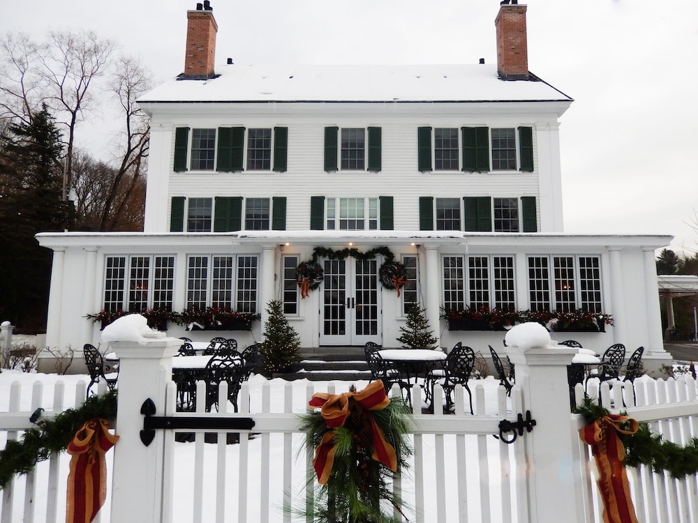 The Lyme Inn - photo 3