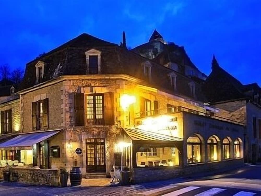 Hotel Du Chateau in Sarlat-La-Caneda, France