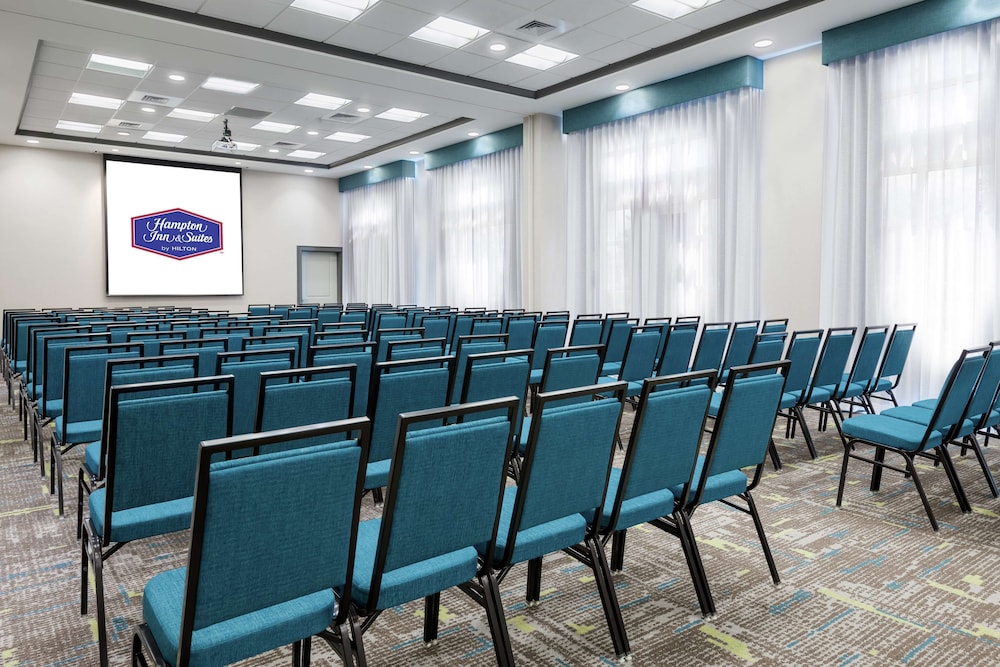 Hampton Inn & Suites Orlando Airport @ Gateway Village - photo 39
