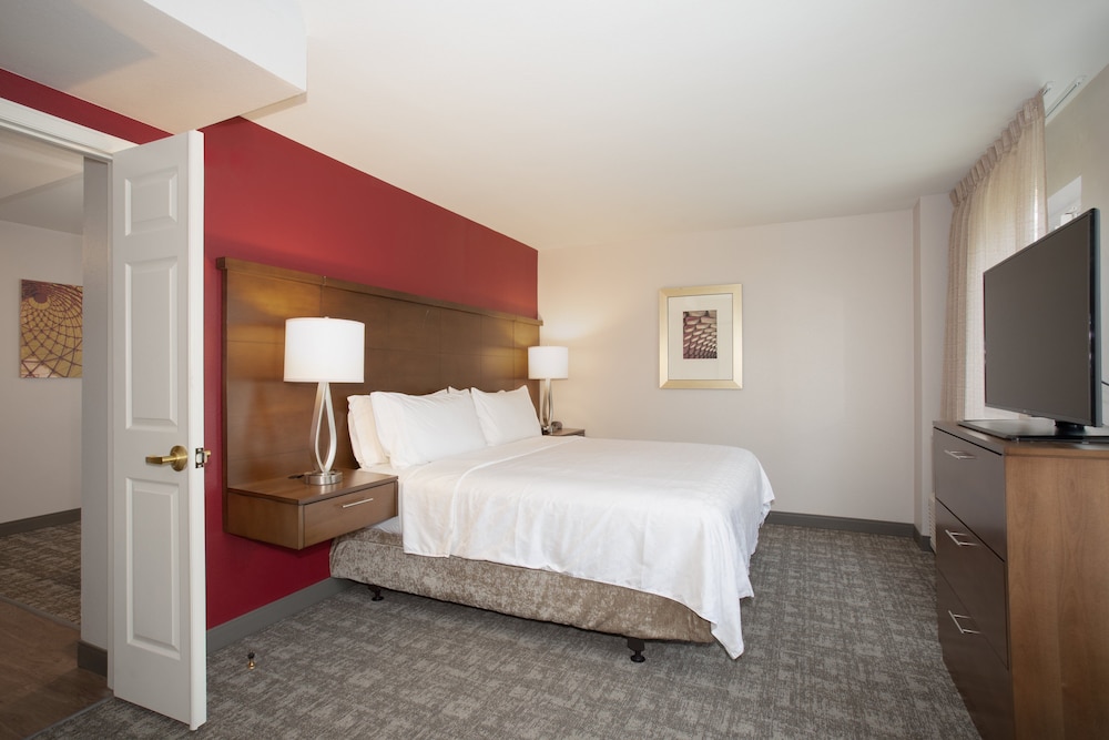 Staybridge Suites Denver International Airport by IHG - photo 17