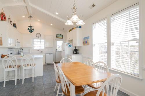 Sea Glass by Oak Island Accommodations - photo 40