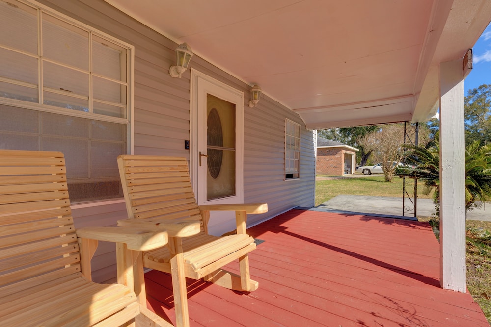 Stunning Gulfport Getaway about 1 Mi to the Beach in Gulfport, United States
