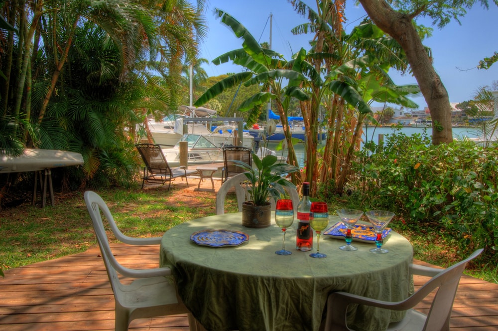 Oasis at John's Pass Madeira Beach - photo 39