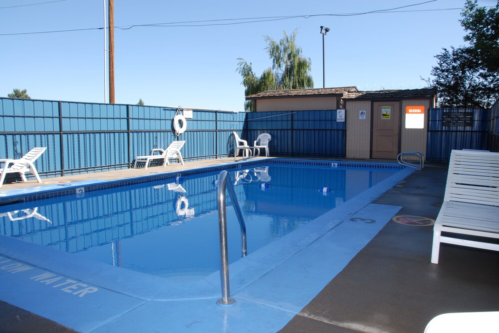 Redmond Inn - photo 23