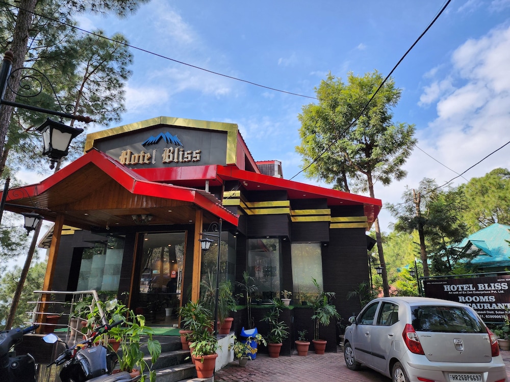 Hotel Bliss - carbon neutral hotel in Kasauli