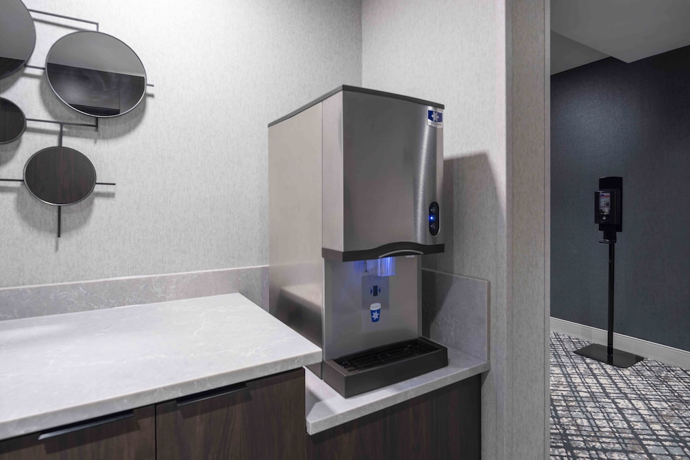 Staybridge Suites Boston Logan Airport Revere by IHG - photo 45
