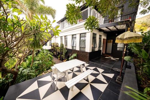 Green Point’s EYRIE Indulge in an Urban Oasis