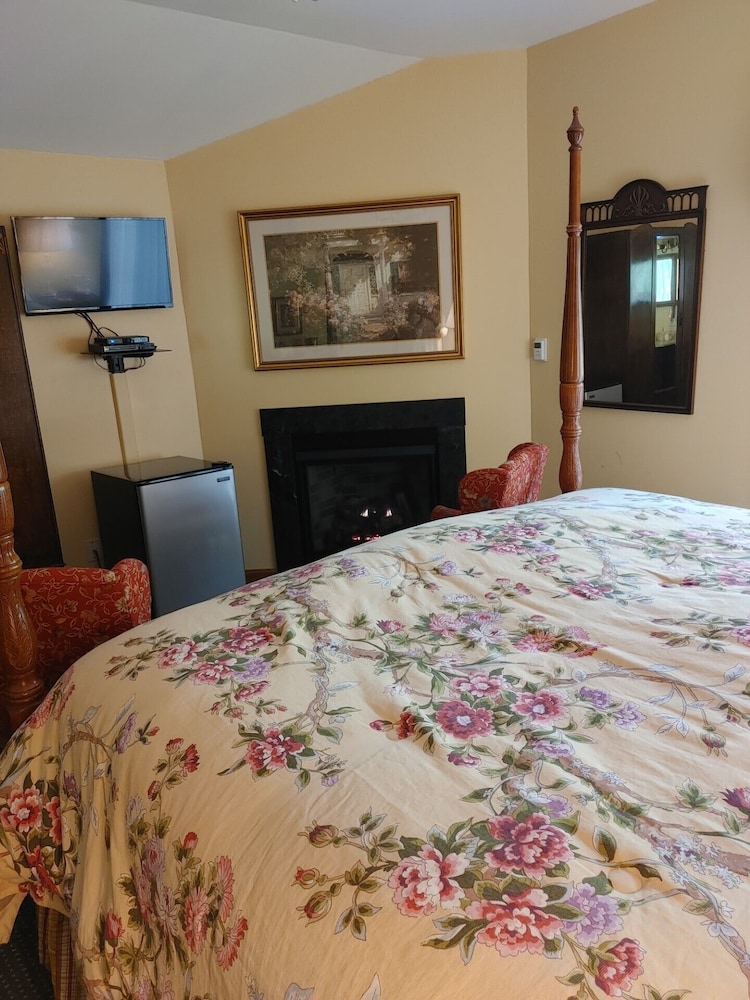 Inn at Ellis River - photo 35
