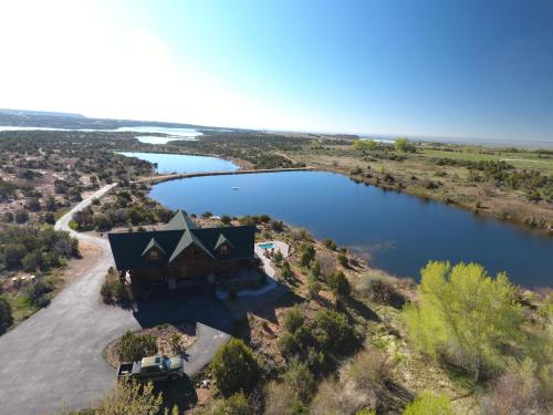 Spectacular Lake And Fishing Resort — hotel in Altamont