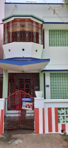 Temple Darshan — 4-Star Luxury Hotel in Chidambaram, India