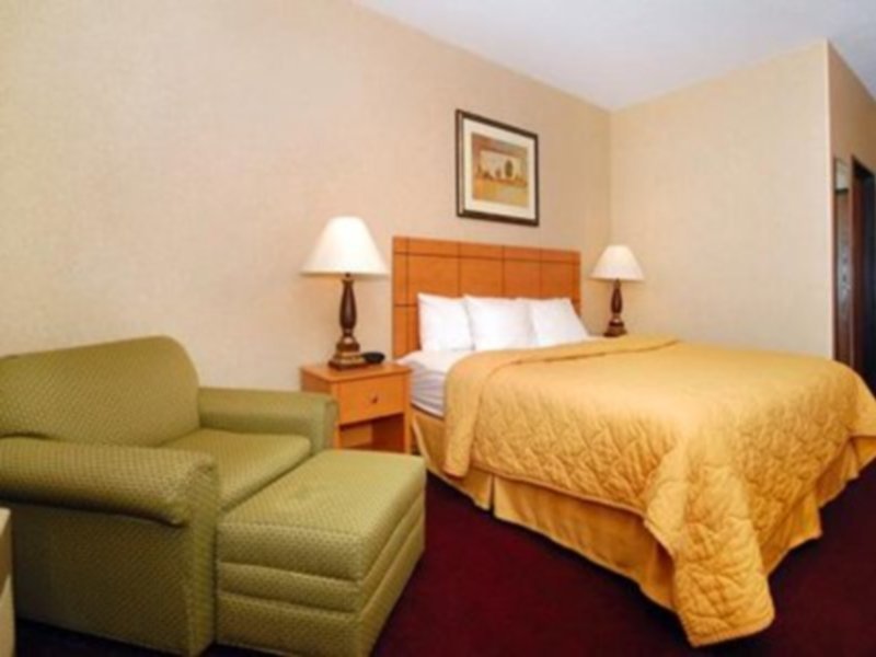 Quality Inn & Suites Green Bay Ashwaubenon - photo 52
